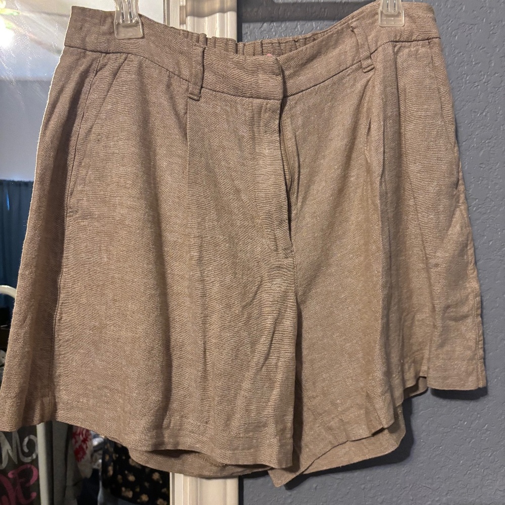 Old Navy Tan Linen Shorts, Size Large